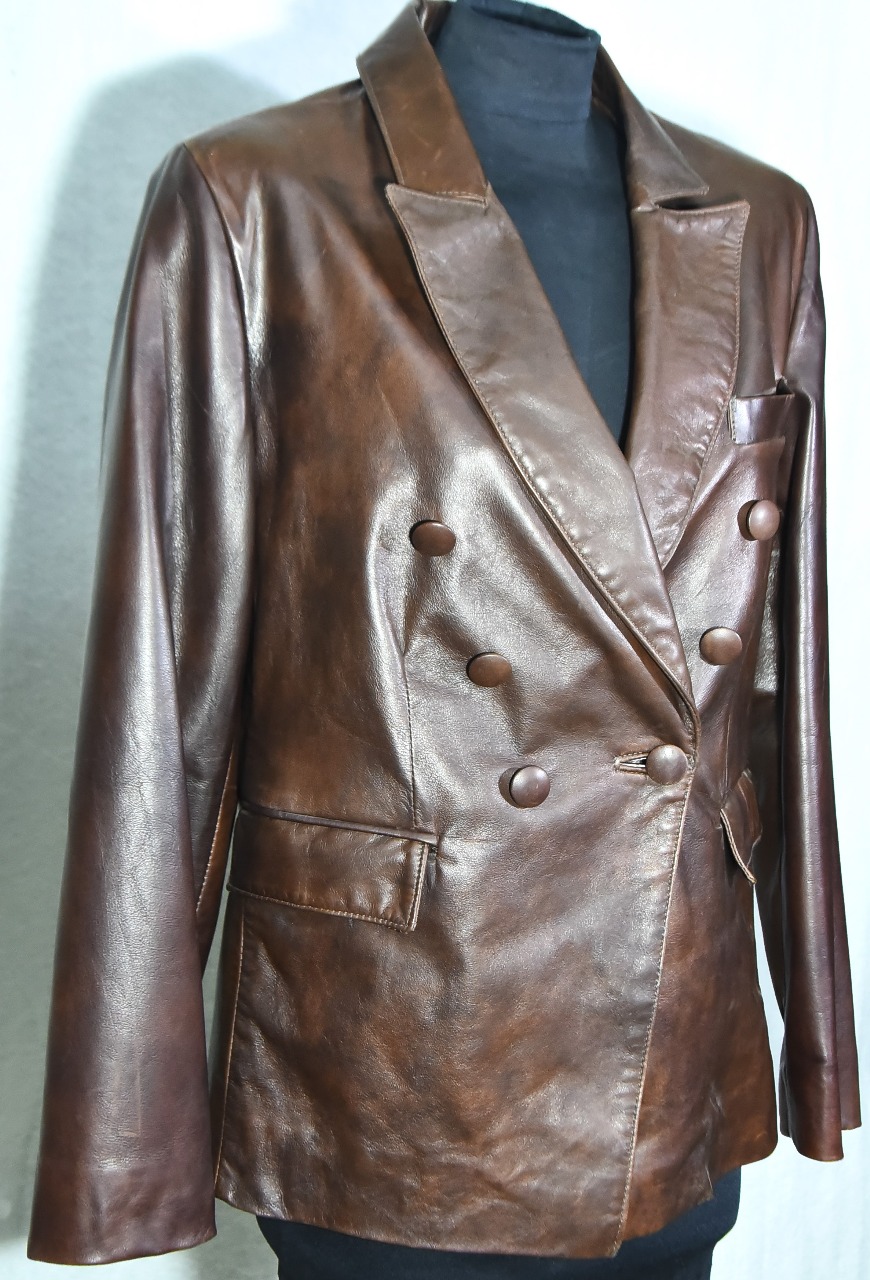 Women's leather product reference W-02
